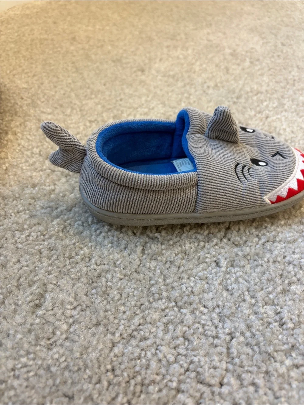 Kids Grey Shark Slip-On Shoes from Wonder Nation - Size 9/10